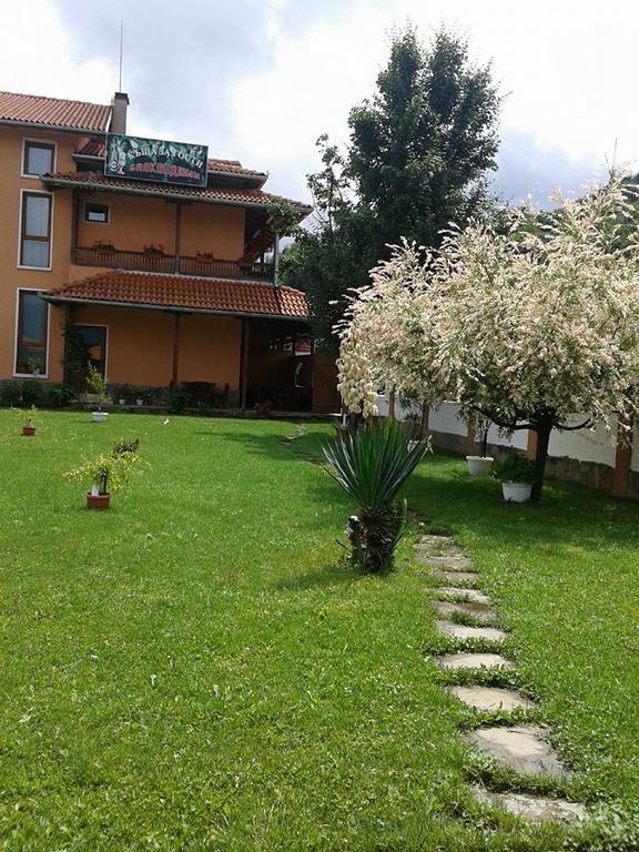 Complex Balkandzhii Apriltsi  Bagian luar foto