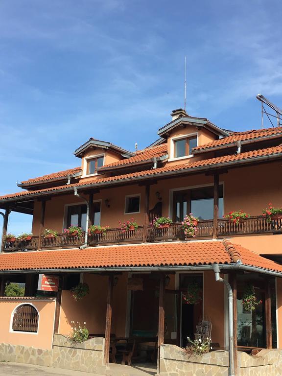 Complex Balkandzhii Apriltsi  Bagian luar foto
